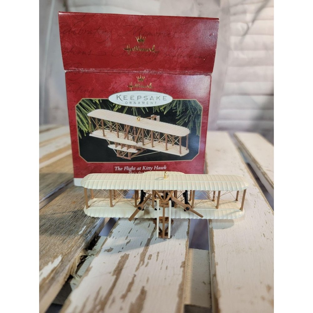 Hallmark The flight at Kitty Hawk 1997 ornament xm